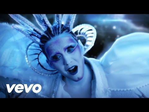 Katy Perry - E.T. (Official) Ft. Kanye West